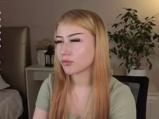 Lucy's Live Sex Cam Show