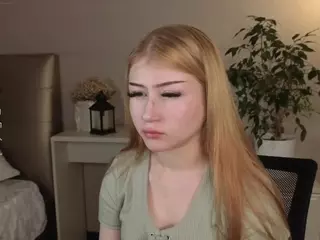 Lucy's Live Sex Cam Show
