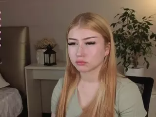 Lucy's Live Sex Cam Show