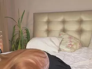 Lucy's Live Sex Cam Show
