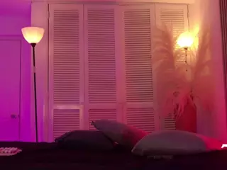 PrettyMaeve's Live Sex Cam Show
