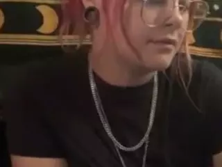 X3Nuzzels's Live Sex Cam Show