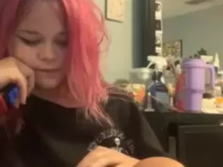 X3Nuzzels's Live Sex Cam Show