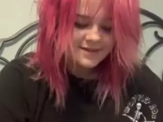 X3Nuzzels's Live Sex Cam Show