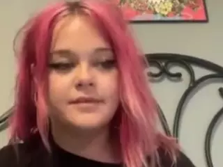 X3Nuzzels's Live Sex Cam Show