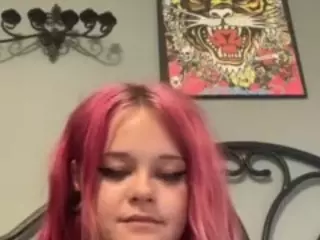 X3Nuzzels's Live Sex Cam Show