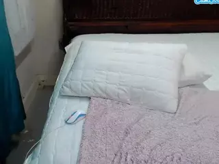EmeraldDreams's Live Sex Cam Show