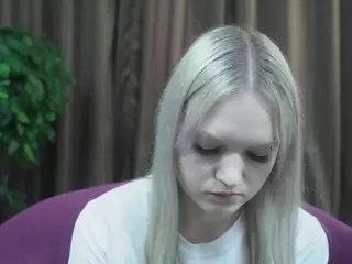 LynetteFountain's Live Sex Cam Show