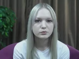 LynetteFountain's Live Sex Cam Show