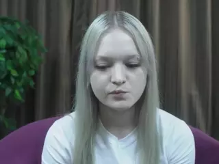 LynetteFountain's Live Sex Cam Show