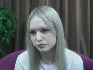 LynetteFountain's Live Sex Cam Show