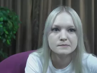 LynetteFountain's Live Sex Cam Show