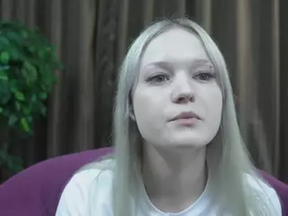 LynetteFountain's Live Sex Cam Show