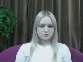 LynetteFountain's Live Sex Cam Show