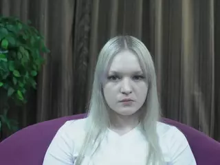 LynetteFountain's Live Sex Cam Show