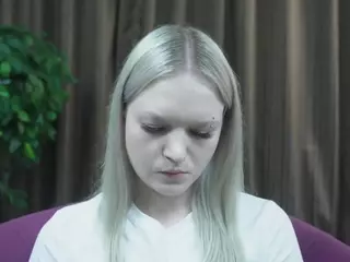 LynetteFountain's Live Sex Cam Show