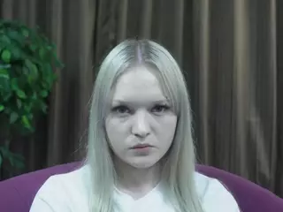 LynetteFountain's Live Sex Cam Show