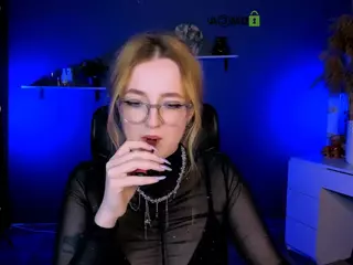 candy-vice's Live Sex Cam Show