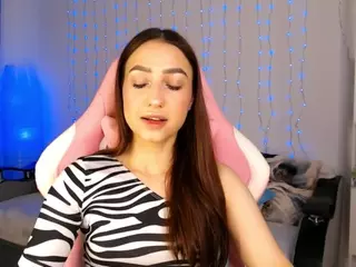 Chloe-Neal's Live Sex Cam Show