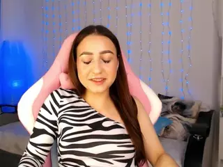 Chloe-Neal's Live Sex Cam Show