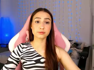 Chloe-Neal's Live Sex Cam Show