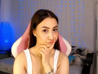 Chloe-Neal's Live Sex Cam Show