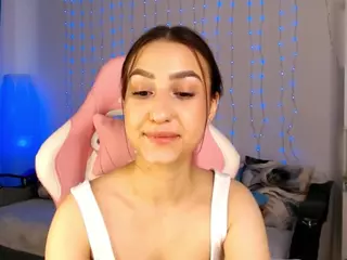 Chloe-Neal's Live Sex Cam Show