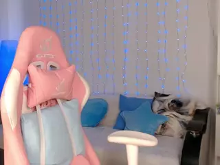 Chloe-Neal's Live Sex Cam Show