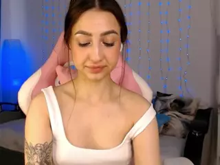 Chloe-Neal's Live Sex Cam Show