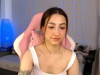 Chloe-Neal's Live Sex Cam Show