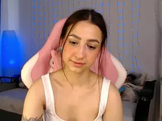 Chloe-Neal's Live Sex Cam Show