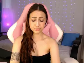Chloe-Neal's Live Sex Cam Show