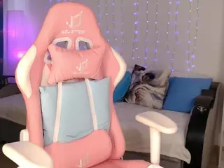 Chloe-Neal's Live Sex Cam Show
