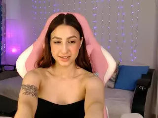 Chloe-Neal's Live Sex Cam Show