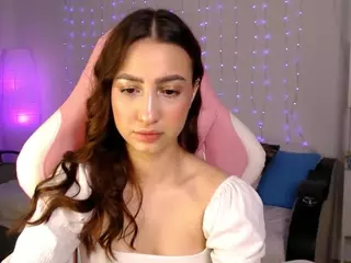 Chloe-Neal's Live Sex Cam Show