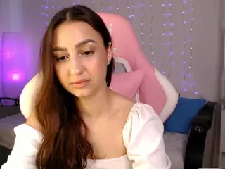Chloe-Neal's Live Sex Cam Show