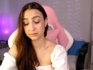 Chloe-Neal's Live Sex Cam Show