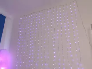 Chloe-Neal's Live Sex Cam Show