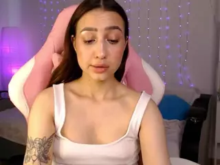 Chloe-Neal's Live Sex Cam Show