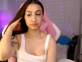 Chloe-Neal's Live Sex Cam Show