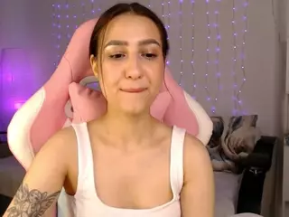 Chloe-Neal's Live Sex Cam Show