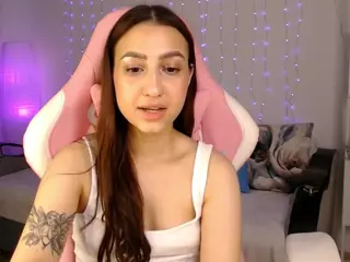 Chloe-Neal's Live Sex Cam Show