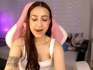 Chloe-Neal's Live Sex Cam Show
