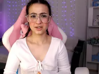 Chloe-Neal's Live Sex Cam Show