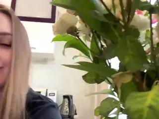 EdithFaro's Live Sex Cam Show