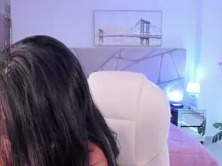 Emiilyy-Cooper's Live Sex Cam Show