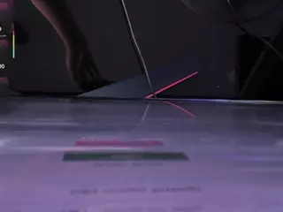 Emiilyy-Cooper's Live Sex Cam Show