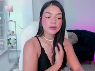 Emiilyy-Cooper's Live Sex Cam Show