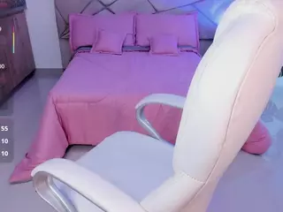 Emiilyy-Cooper's Live Sex Cam Show