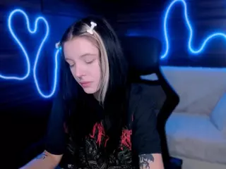 evi-angel's Live Sex Cam Show